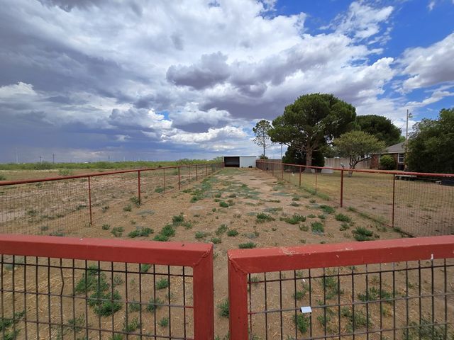 2740 County Rd C2000, Stanton, TX 79782