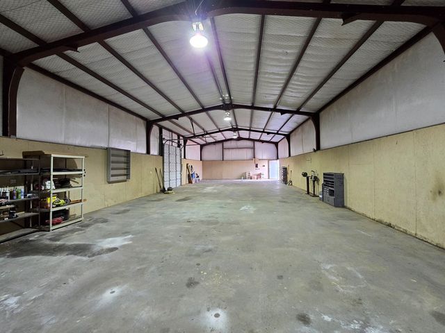 2740 County Rd C2000, Stanton, TX 79782