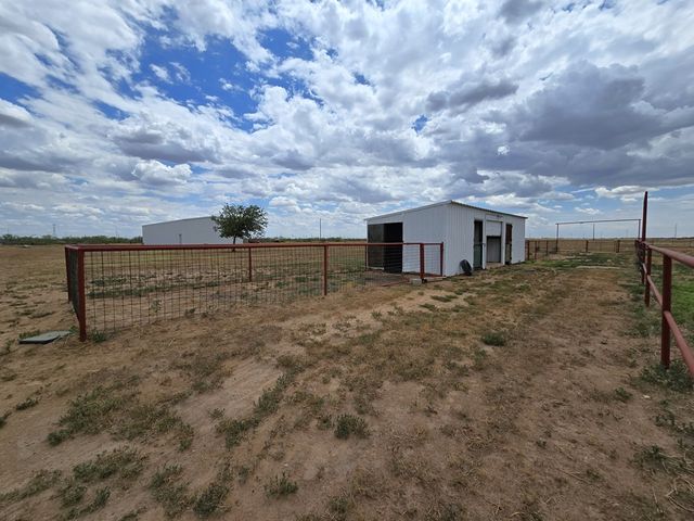 2740 County Rd C2000, Stanton, TX 79782