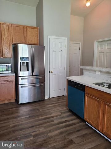 71 LONDON DR, Smyrna, DE 19977