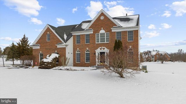 817 ARROWHEAD LN, Harleysville, PA 19438