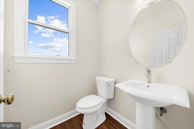 817 ARROWHEAD LN, Harleysville, PA 19438