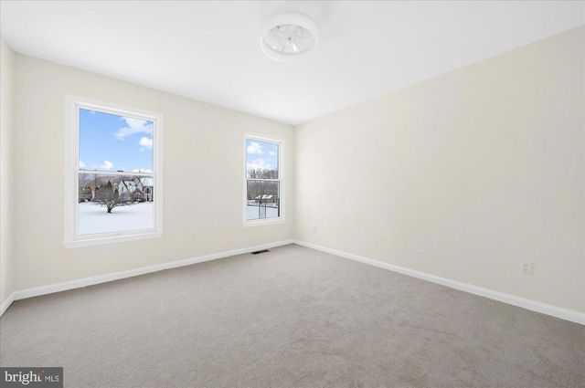 817 ARROWHEAD LN, Harleysville, PA 19438