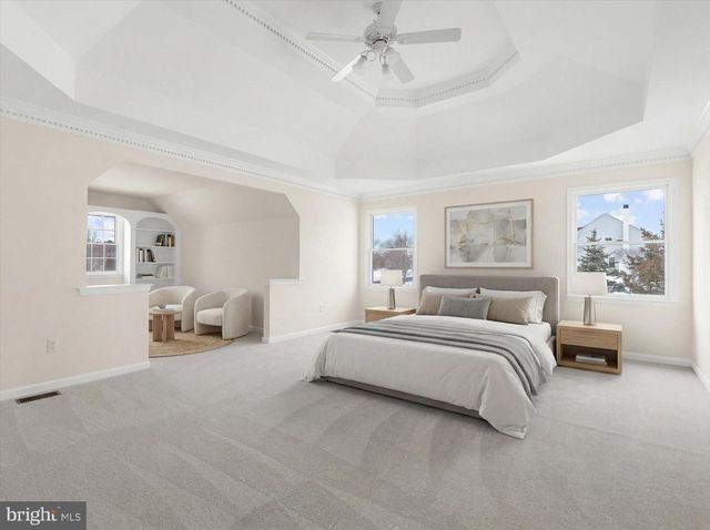 817 ARROWHEAD LN, Harleysville, PA 19438