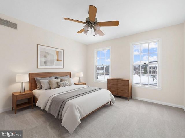 817 ARROWHEAD LN, Harleysville, PA 19438