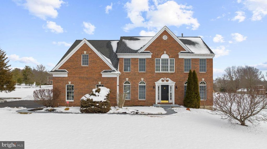 817 ARROWHEAD LN, Harleysville, PA 19438