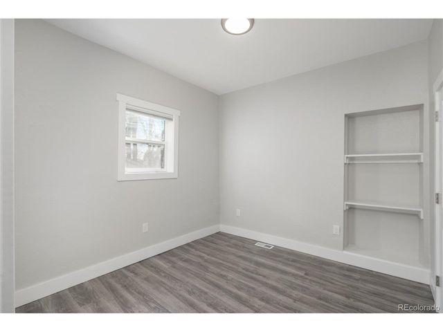 2339 S Acoma St, Denver, CO 80223