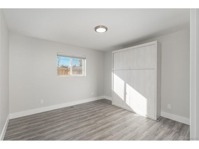 2339 S Acoma St, Denver, CO 80223