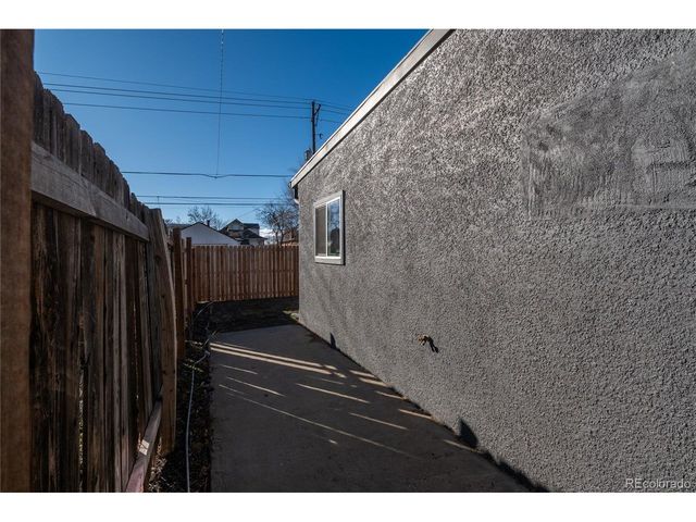2339 S Acoma St, Denver, CO 80223