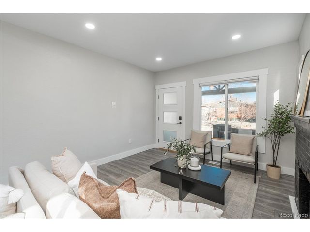 2339 S Acoma St, Denver, CO 80223