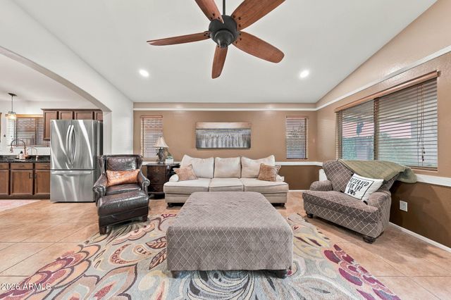 33336 N SANDSTONE Drive, San Tan Valley, AZ 85143
