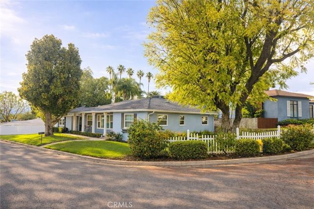 1329 La Loma Dr., Redlands, CA 92373