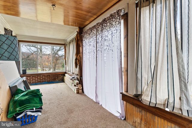 633 NEWPORT RD, Duncannon, PA 17020