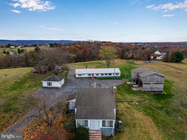 633 NEWPORT RD, Duncannon, PA 17020