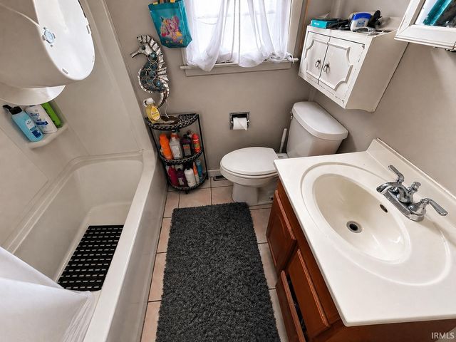 3036 173rd Street, Hammond, IN 46323