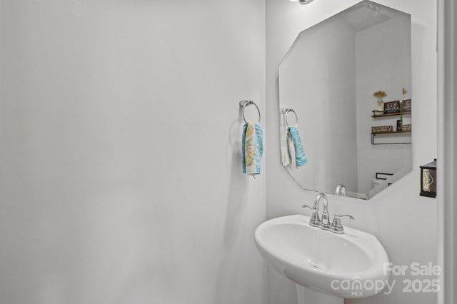 2301 Amesbury Court, Albemarle, NC 28001