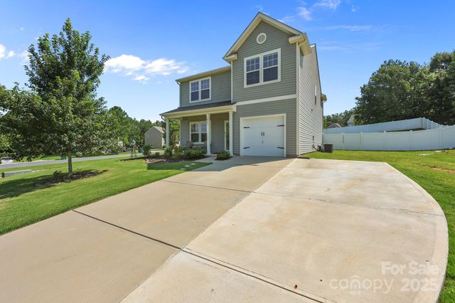2301 Amesbury Court, Albemarle, NC 28001