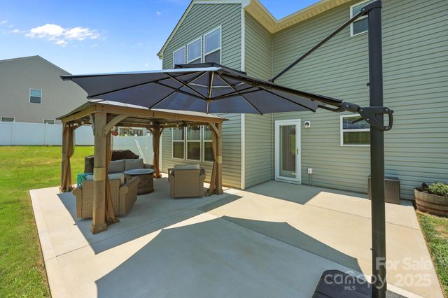 2301 Amesbury Court, Albemarle, NC 28001