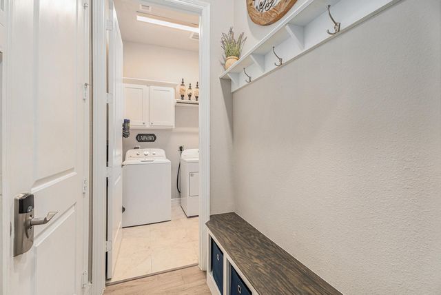 5711 Greenwood Colony Court, Houston, TX 77059