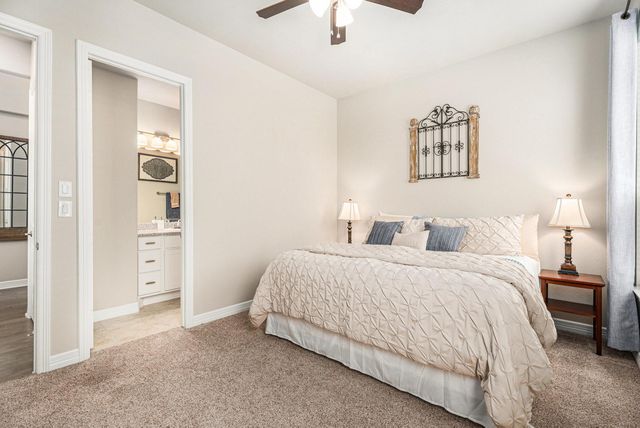 5711 Greenwood Colony Court, Houston, TX 77059