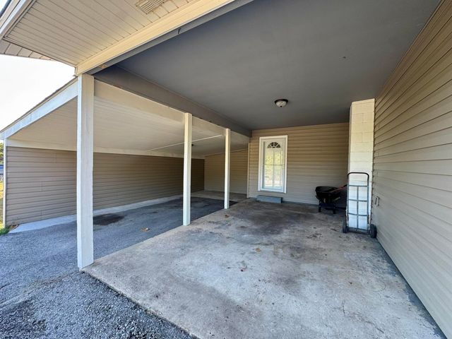 102 Capri Drive, Melbourne, AR 72556