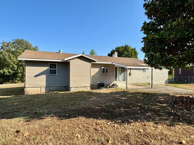 102 Capri Drive, Melbourne, AR 72556