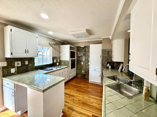 102 Capri Drive, Melbourne, AR 72556