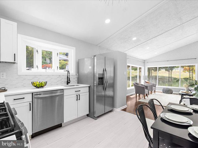 102 SHELLY RD, Glen Burnie, MD 21061