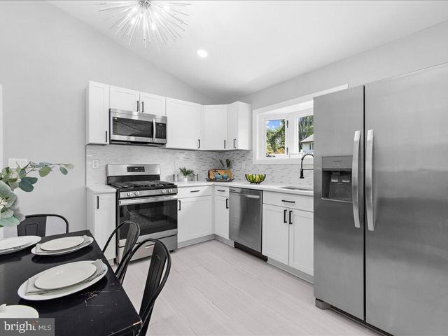 102 SHELLY RD, Glen Burnie, MD 21061