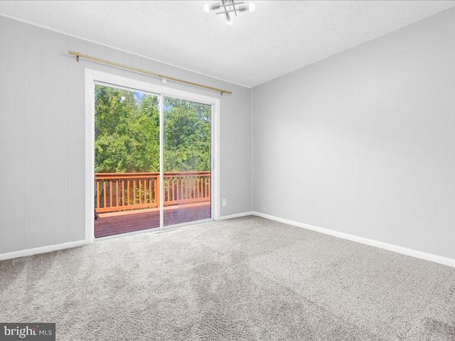 102 SHELLY RD, Glen Burnie, MD 21061