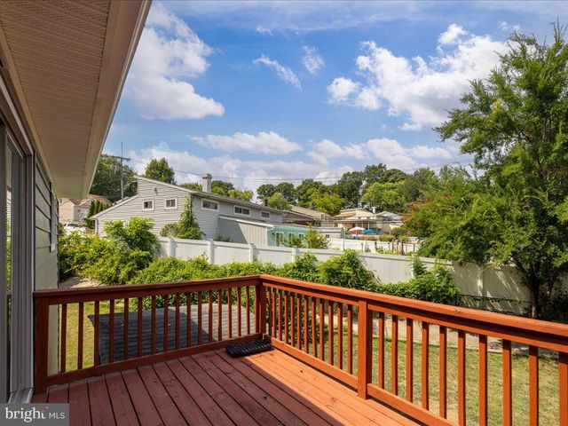 102 SHELLY RD, Glen Burnie, MD 21061
