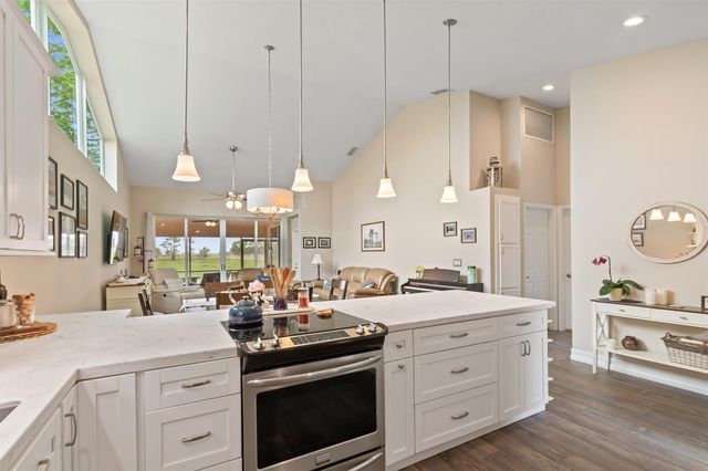 1401 Mahogany Place, Palm Beach Gardens, FL 33418