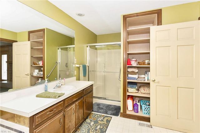 107 Thunderbird LN, Williamsburg, VA 23185
