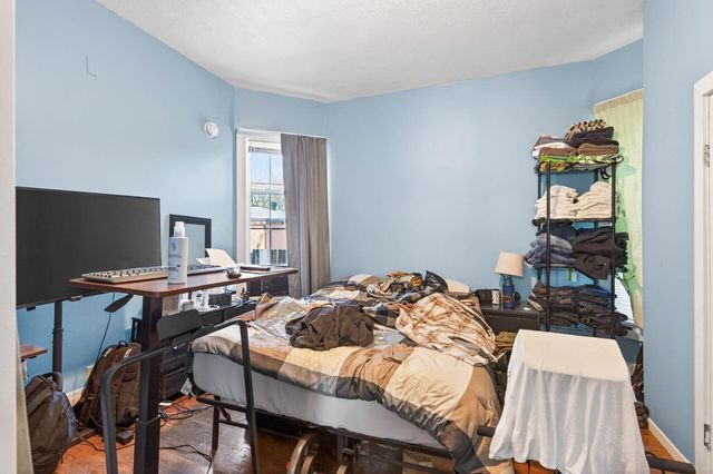 3905 6th Street N, Minneapolis, MN 55412