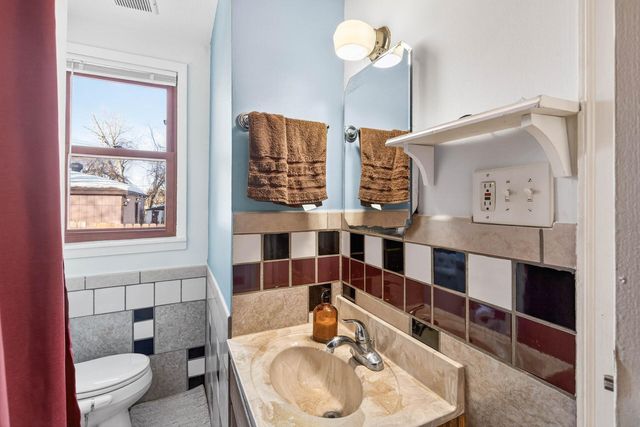 3905 6th Street N, Minneapolis, MN 55412