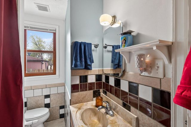 3905 6th Street N, Minneapolis, MN 55412