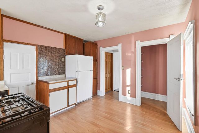 3905 6th Street N, Minneapolis, MN 55412