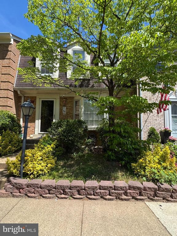 7385 JIRI WOODS CT, Springfield, VA 22153