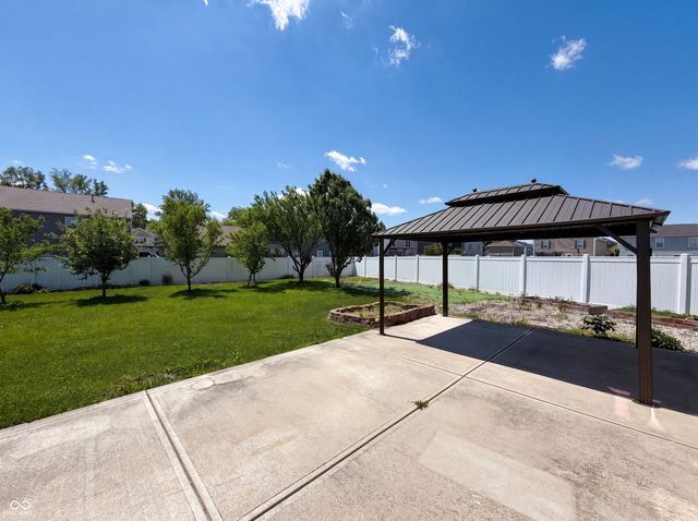 939 Olmsted Court, Shelbyville, IN 46176
