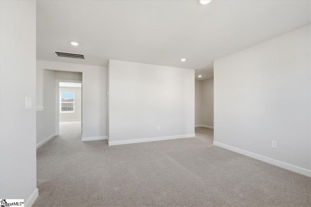 608 Hollybank Street, Fountain Inn, SC 29644