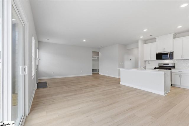 608 Hollybank Street, Fountain Inn, SC 29644