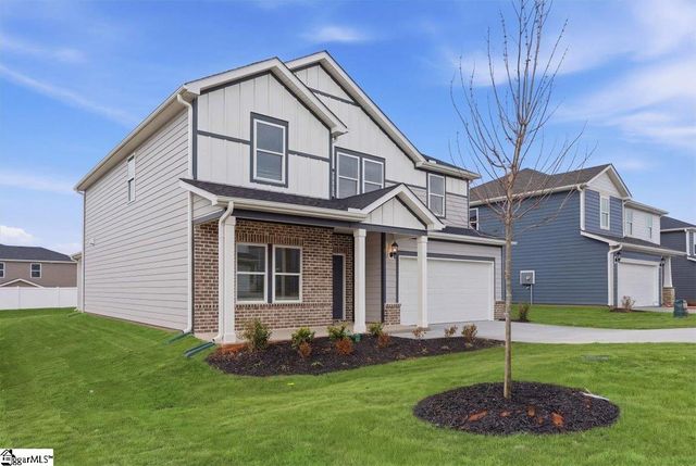 608 Hollybank Street, Fountain Inn, SC 29644