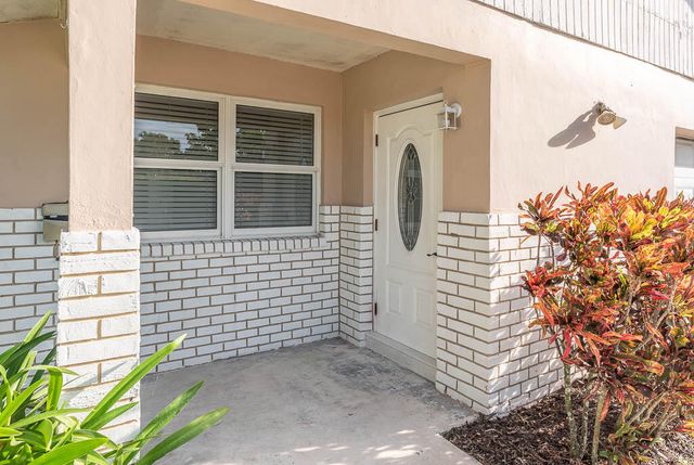 2712 Lake Ida Road, Delray Beach, FL 33445