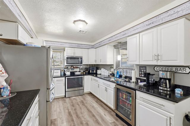 25916 Fm 2100 Road, Huffman, TX 77336