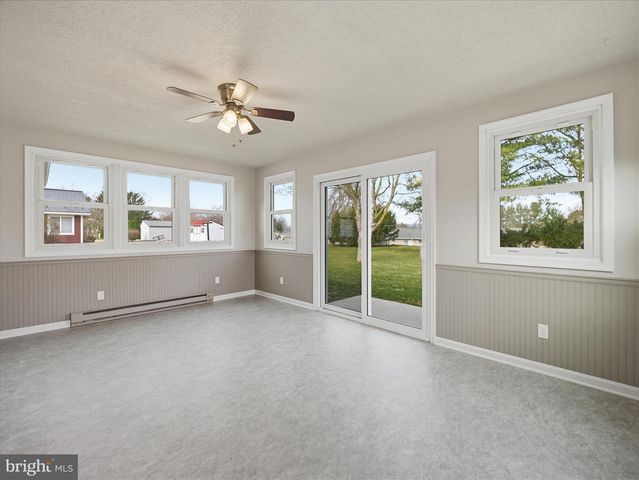 2953 PHILADELPHIA AVE, Chambersburg, PA 17201