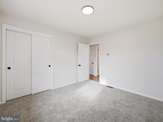 2953 PHILADELPHIA AVE, Chambersburg, PA 17201