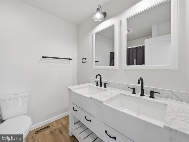 2953 PHILADELPHIA AVE, Chambersburg, PA 17201