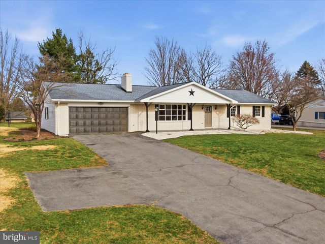 2953 PHILADELPHIA AVE, Chambersburg, PA 17201