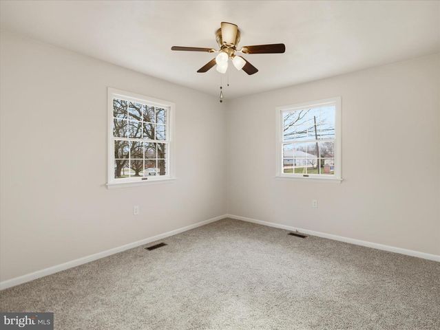 2953 PHILADELPHIA AVE, Chambersburg, PA 17201