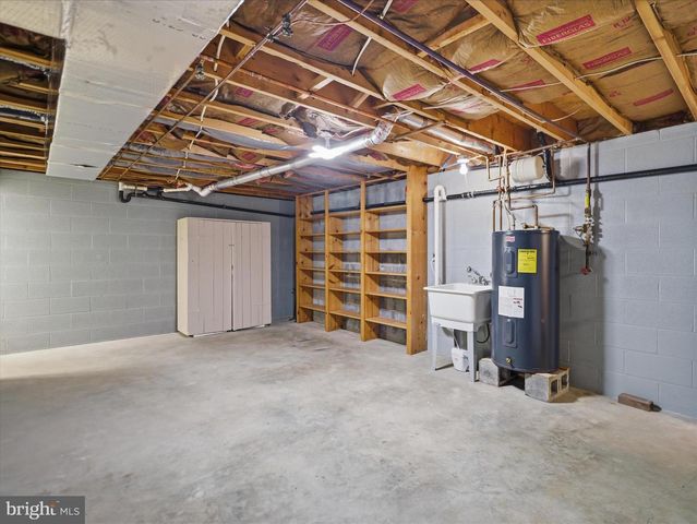 2953 PHILADELPHIA AVE, Chambersburg, PA 17201